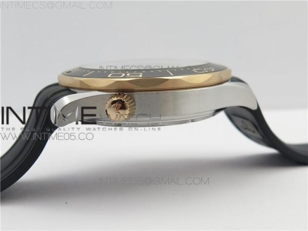 SEAMASTER DIVER 300M SS/YG - Image 11