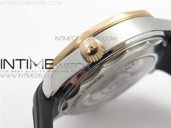 SEAMASTER DIVER 300M SS/YG - Image 13