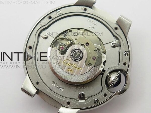 Ballon Bleu 33mm SS AF White Textured Dial on SS Bracelet - Image 29