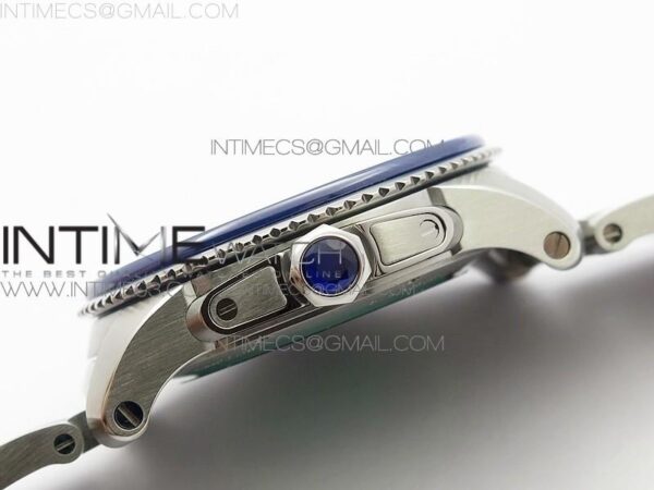 Calibre de Cartier Diver SS JF Blue Dial on SS Bracelet 23J - Image 11