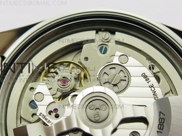 Carrera Calibre 16 Day-Date - Image 14