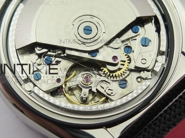 CHRONOMAT 44 AIRBORNE 30TH ANNIVERSARY GF - Image 12