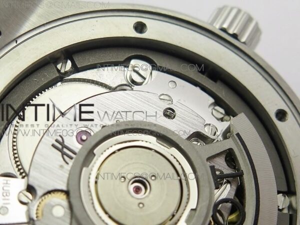 CLASSIC FUSION 38MM TITANIUM - Image 17