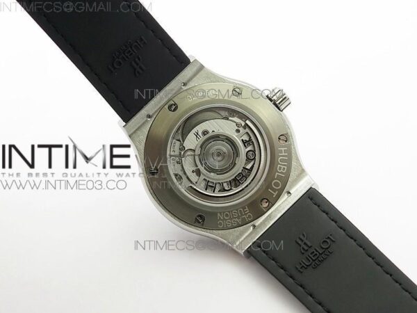 CLASSIC FUSION 42MM TITANIUM - Image 13