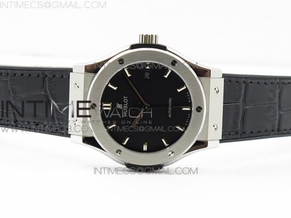 CLASSIC FUSION 42MM TITANIUM - Image 3
