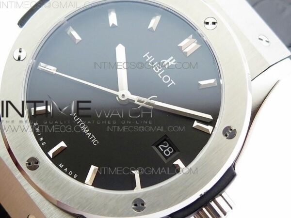 CLASSIC FUSION 42MM TITANIUM - Image 4