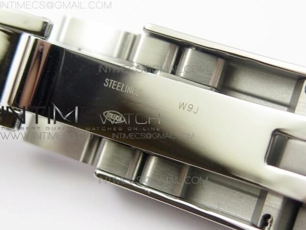 EXPLORER I 214270 39MM VSF - Image 19