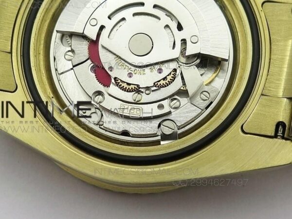 GMT-MASTER II 116718LN YG BP - Image 10