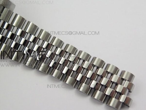 GMT-MASTER II 116710 jubilee - Image 11
