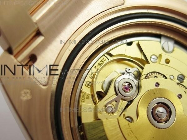 GMT-MASTER II 126715 RG - Image 15