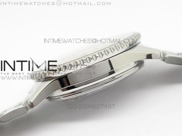 NAVITIMER 01 BP - Image 2