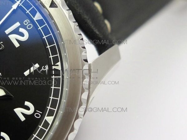 NAVITIMER 8 A17314 SS ZF - Image 5