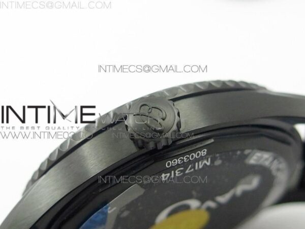 NAVITIMER8 A17314 - Image 16