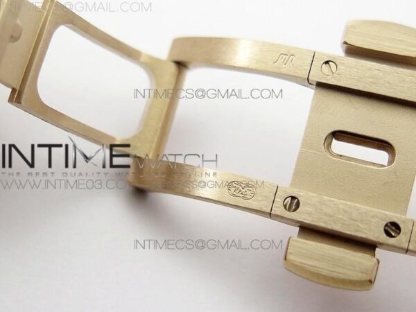 ROYAL OAK OFFSHORE 2014 GOLD THEME - Image 13