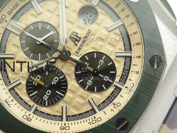 ROYAL OAK OFFSHORE 2018 SIHH ‘COMBAT’ 44MM - Image 6
