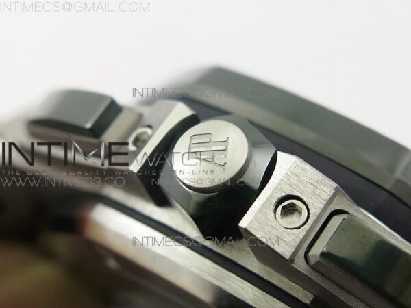 ROYAL OAK OFFSHORE 2018 SIHH ‘COMBAT’ 44MM - Image 7