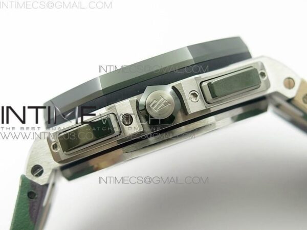 ROYAL OAK OFFSHORE 2018 SIHH ‘COMBAT’ 44MM - Image 8
