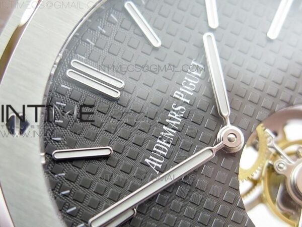 ROYAL OAK TOURBILLON EXTRA-THIN - Image 4