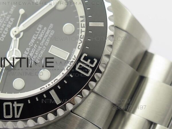 SEA-DWELLER DEEPSEA 116660 BLACK - Image 12