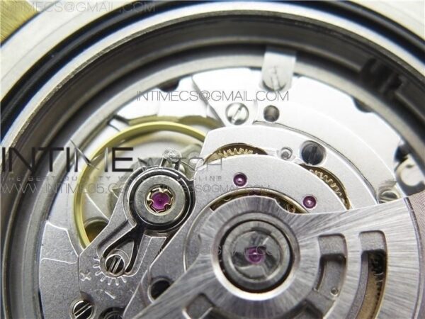 SEA-DWELLER TWO TONE SS/YG 126603 - Image 30