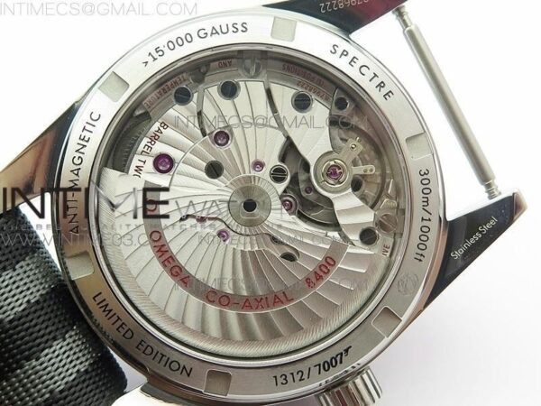 SEAMASTER 300 007 SPECTRE - Image 12