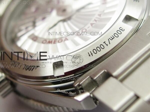 SEAMASTER 300 MASTER SPECTRE - Image 13