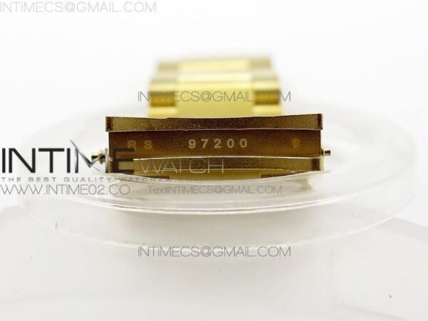SUBMARINER 116618LB FULL YG - Image 18