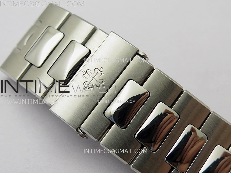 Nautilus 5711/1A-011 PPF 1:1 Best Edition White Textured Dial on SS Bracelet Super Clone 26-330 V5 - Image 11