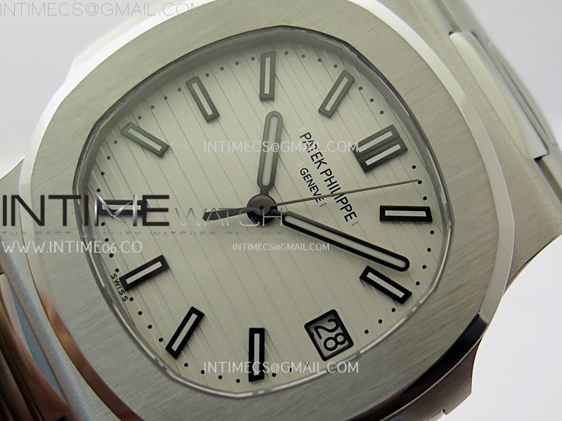 Nautilus 5711/1A-011 PPF 1:1 Best Edition White Textured Dial on SS Bracelet Super Clone 26-330 V5 - Image 2