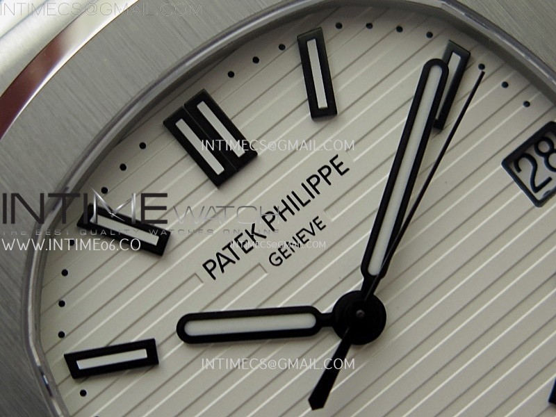 Nautilus 5711/1A-011 PPF 1:1 Best Edition White Textured Dial on SS Bracelet Super Clone 26-330 V5 - Image 4