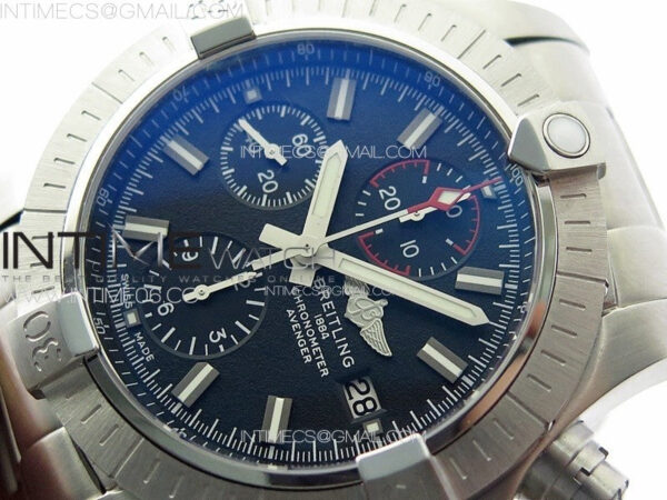 Avenger Chrono SS Red Second hand B50 Black Dial on SS Bracelet A7750 - Image 4