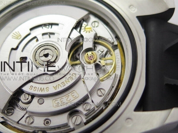 Yacht-Master 42mm 226659 VSF 1:1 Best Edition 3D Black Ceramic Bezel on Black Rubber Strap VS3235 - Image 26