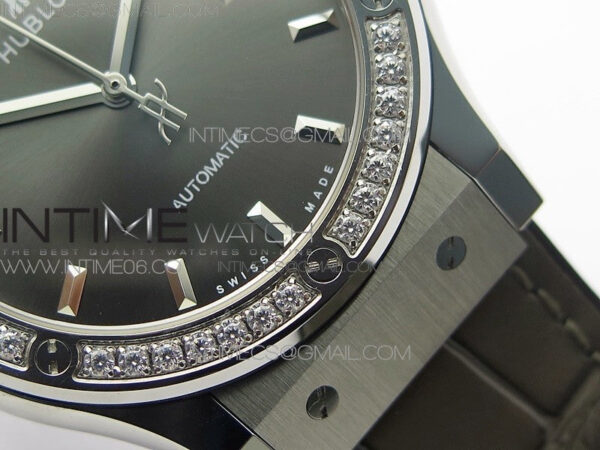 Classic Fusion 42mm SS Paved Diamonds Bezel B50F Gray Dial On Gray Gummy Strap A2892 - Image 6