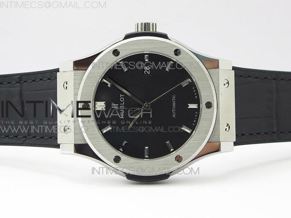 Classic Fusion 42mm SS WWF 1:1 Best Edition Black Dial On Black Gummy Strap Asian HB1112 - Image 3