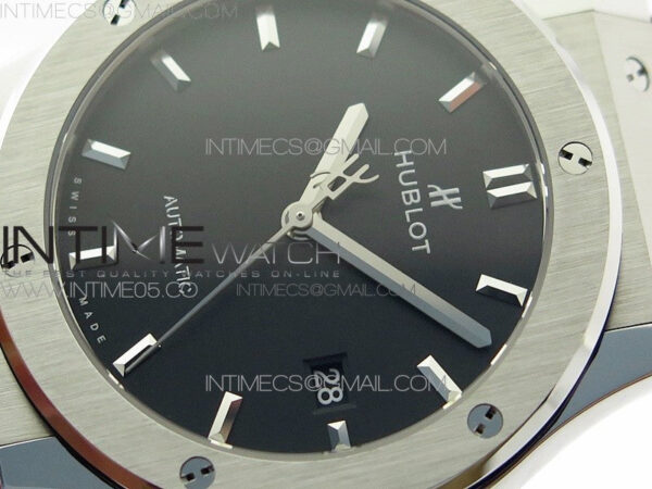 Classic Fusion 42mm SS WWF 1:1 Best Edition Black Dial On Black Gummy Strap Asian HB1112 - Image 4