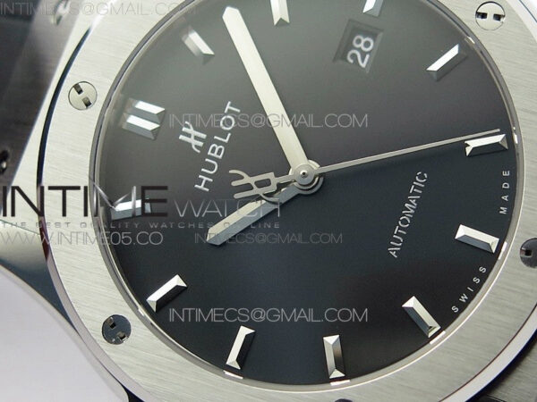 Classic Fusion 42mm SS WWF 1:1 Best Edition Black Dial On Black Gummy Strap Asian HB1112 - Image 6