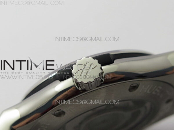 Classic Fusion 42mm SS WWF 1:1 Best Edition Black Dial On Black Gummy Strap Asian HB1112 - Image 9