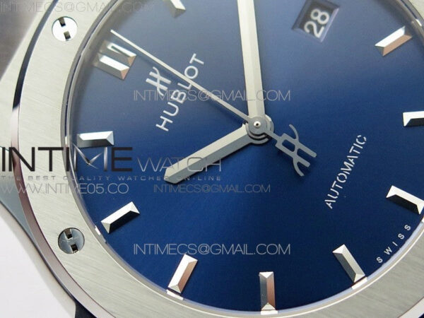 Classic Fusion 42mm SS WWF 1:1 Best Edition Blue Dial On Blue Gummy Strap Asian HB1112 - Image 6