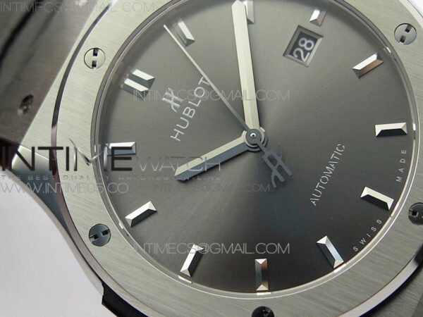 Classic Fusion 42mm SS WWF 1:1 Best Edition Gray Dial On Gray Gummy Strap Asian HB1112 - Image 6