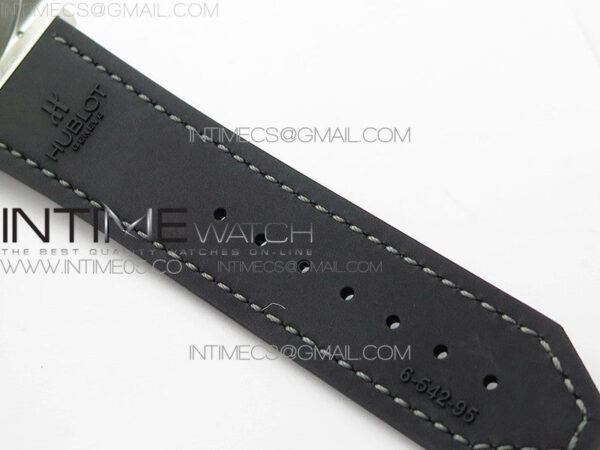 Classic Fusion 42mm SS WWF 1:1 Best Edition Gray Dial On Gray Gummy Strap Asian HB1112 - Image 16