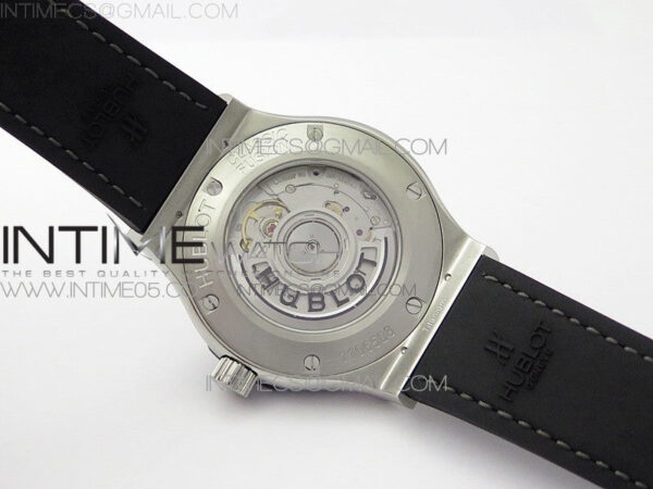Classic Fusion 42mm SS WWF 1:1 Best Edition Gray Dial On Gray Gummy Strap Asian HB1112 - Image 17