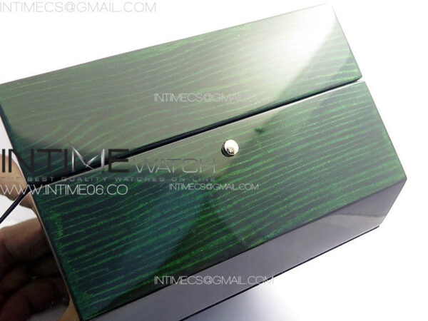Audemars Piguet The Latest Version Box and Papers - Image 6