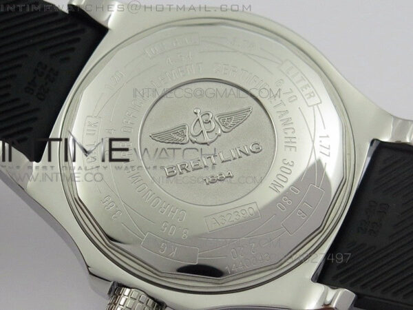 Avenger GMT SS Black Sticks Marker Dial on Rubber strap A2836 - Image 11