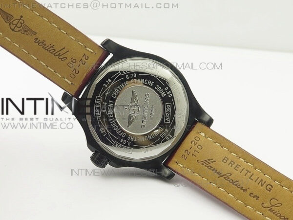 Avenger GMT DLC Black Stick Marker Textured Dial Red Inner Bezel on Leather strap A2836 - Image 11