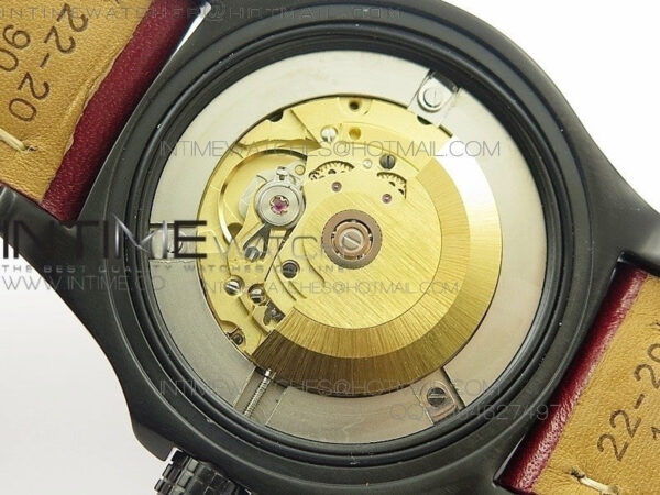 Avenger GMT DLC Black Stick Marker Textured Dial Red Inner Bezel on Leather strap A2836 - Image 13