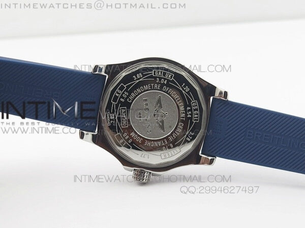 Avenger GMT SS Blue Sticks Marker Dial on Rubber strap A2836 - Image 11