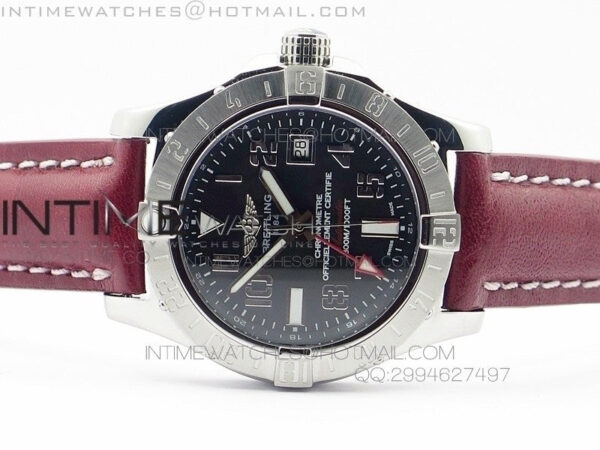 Avenger GMT SS Black Numeral Marker Dial on Leather strap A2836 - Image 4