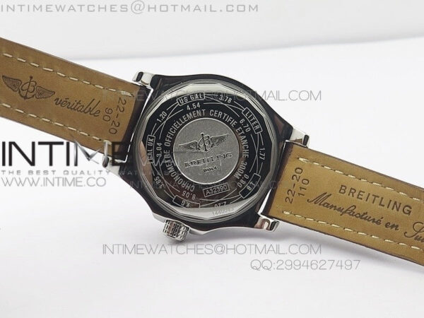 Avenger GMT SS Black Numeral Marker Dial on Leather strap A2836 - Image 11