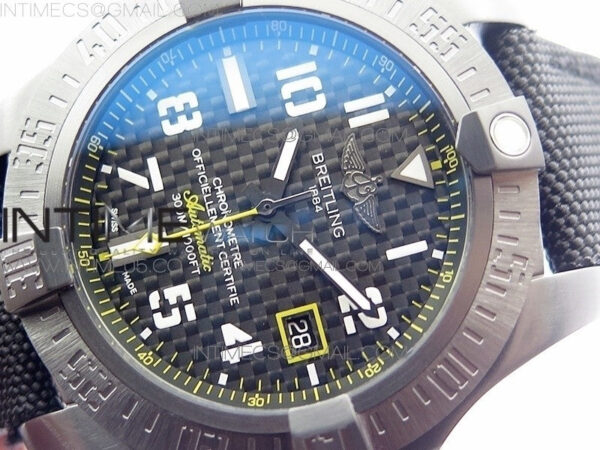 AVENGER Boutique Edition V17310 Ti DLC 1:1 Best Edition Black CF Dial on Nylon Strap A2824 - Image 4