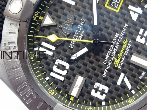 AVENGER Boutique Edition V17310 Ti DLC 1:1 Best Edition Black CF Dial on Nylon Strap A2824 - Image 6